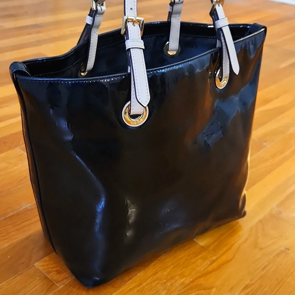 Michael Kors Jet Set Tote